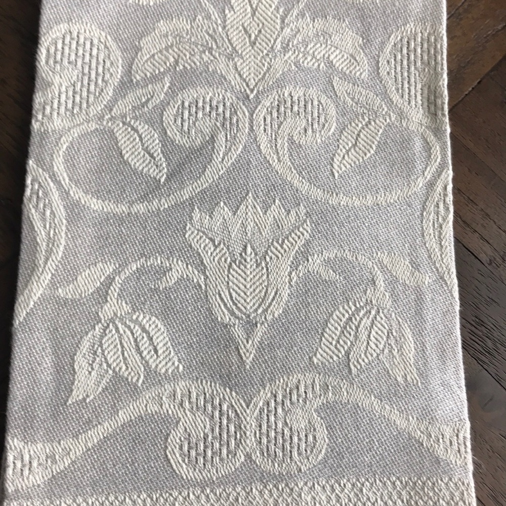 Sferra Bros. Gray Fringed Guest Towel - Picture 3 of 8